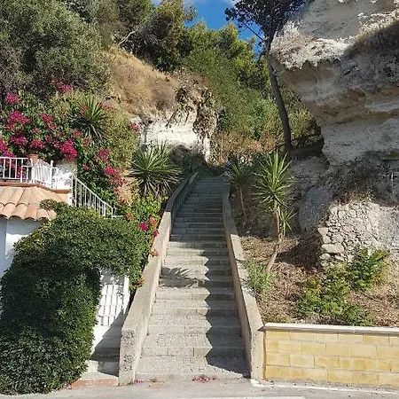 Simonelli 아파트 *